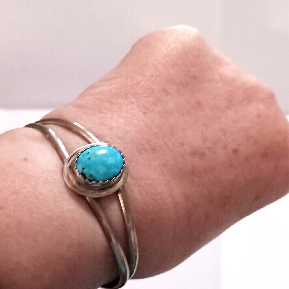 Navajo Signed Fred Maloney Turquoise Sterling Cuff Bracelet Vintage (1230) - Picture 6 of 6